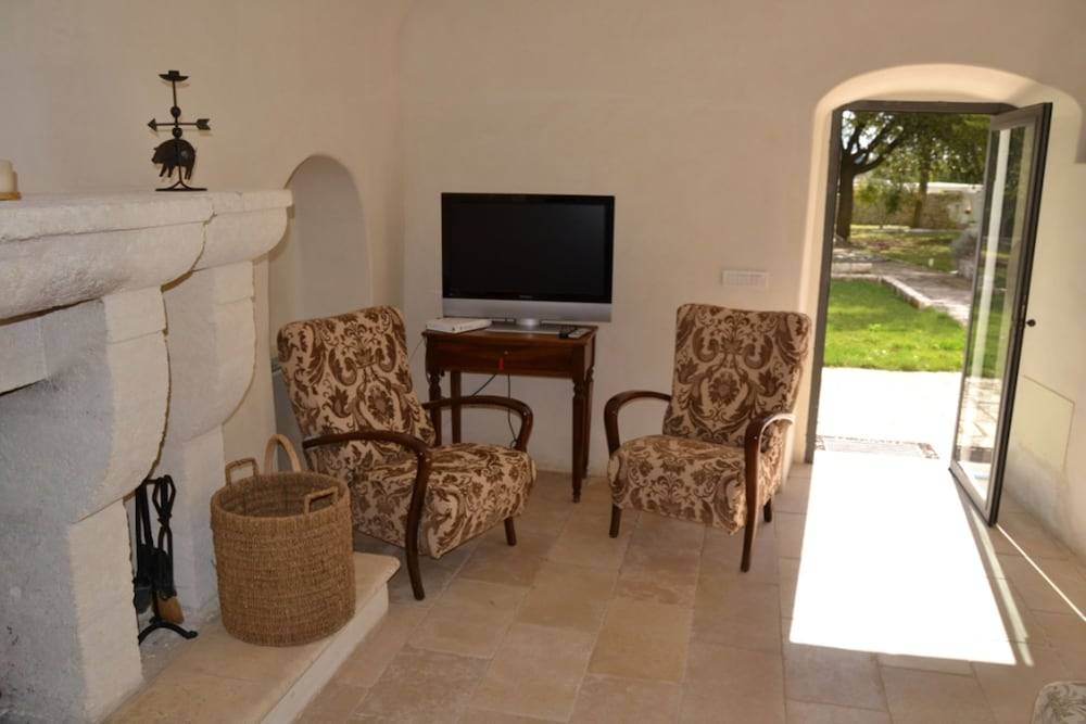 Relais Masseria Villa Cenci 2