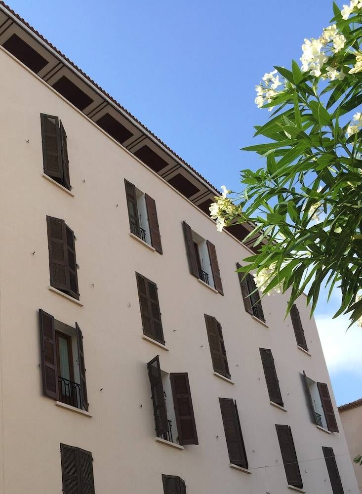 Grand Hôtel De Calvi 1