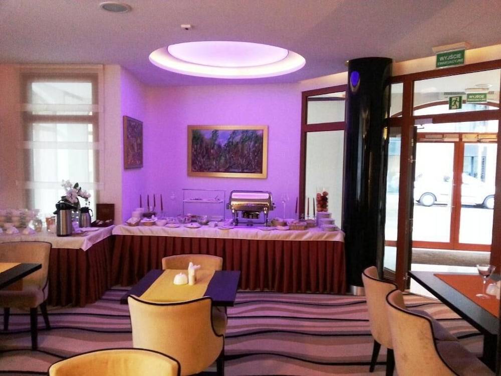 Hotel Fahrenheit 2
