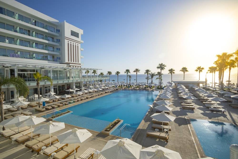 Constantinos the Great Beach Hotel 1