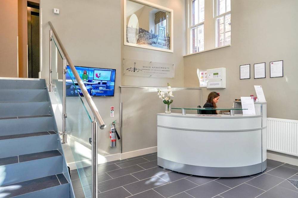 Braid Apartments by Mansley 2