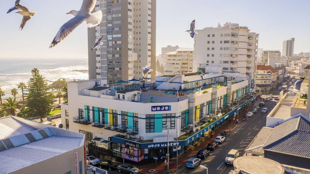 Mojo Hotel & Market 1