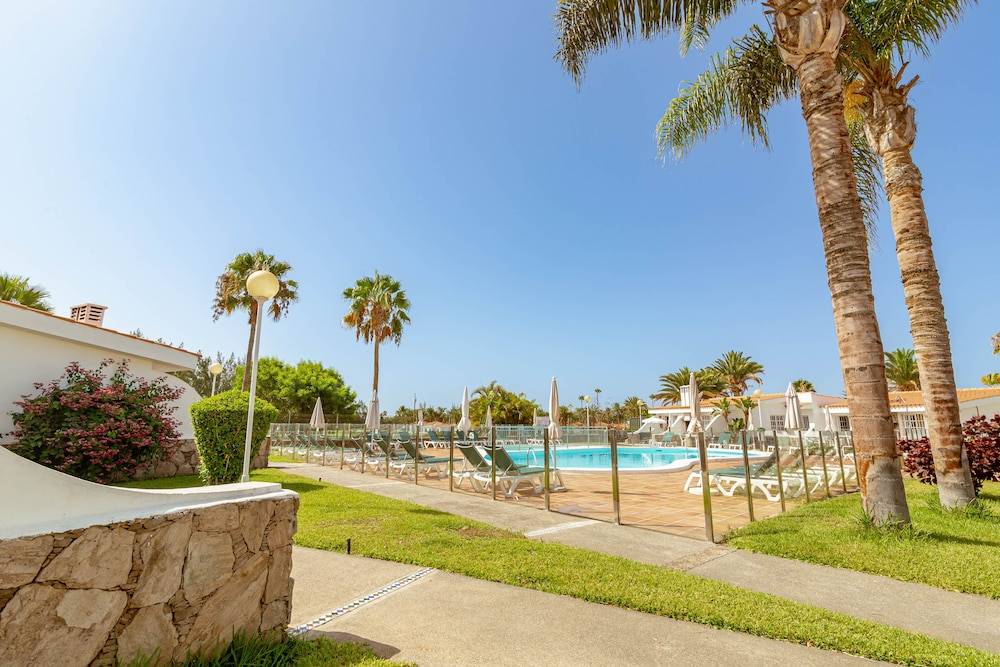 Vista Verde Adults Only 1
