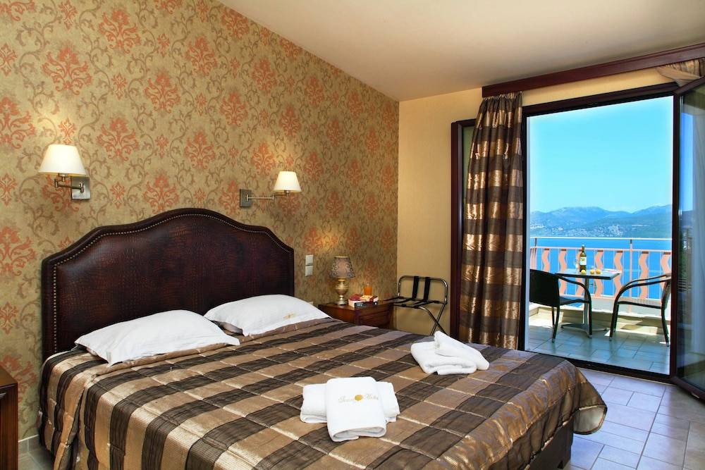 Hotel Tesoro 2