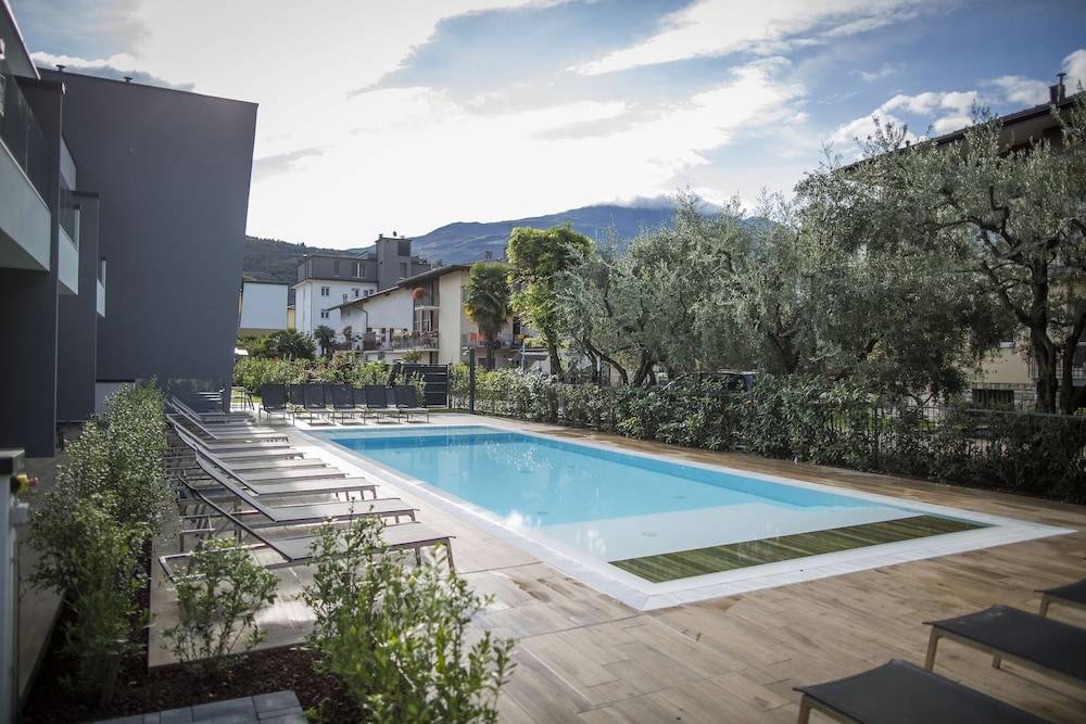 Riva Lake Lodge 1