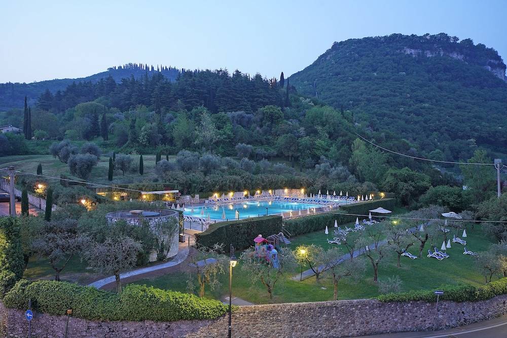 Hotel La Perla - Bike Hotel 1