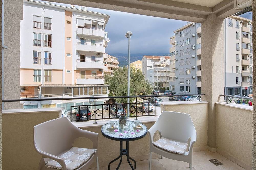 Le Marc Guest house 1