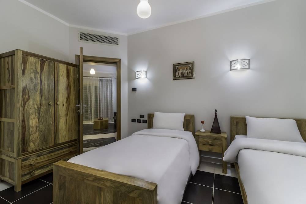 Royal Beach Serviced Apartments 2