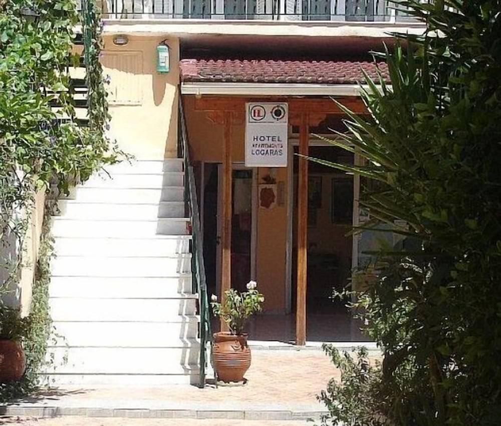 Logara's Apartments 2