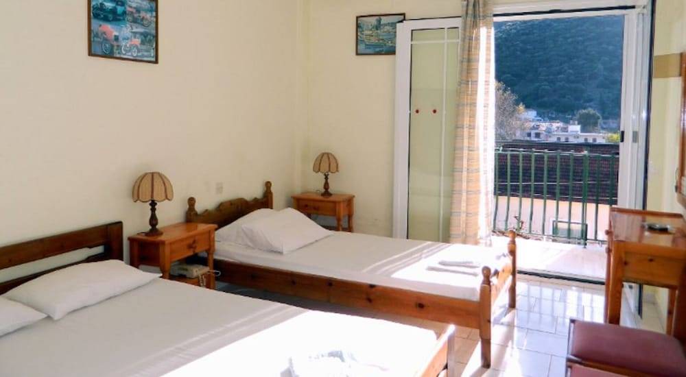 Logara's Apartments 1