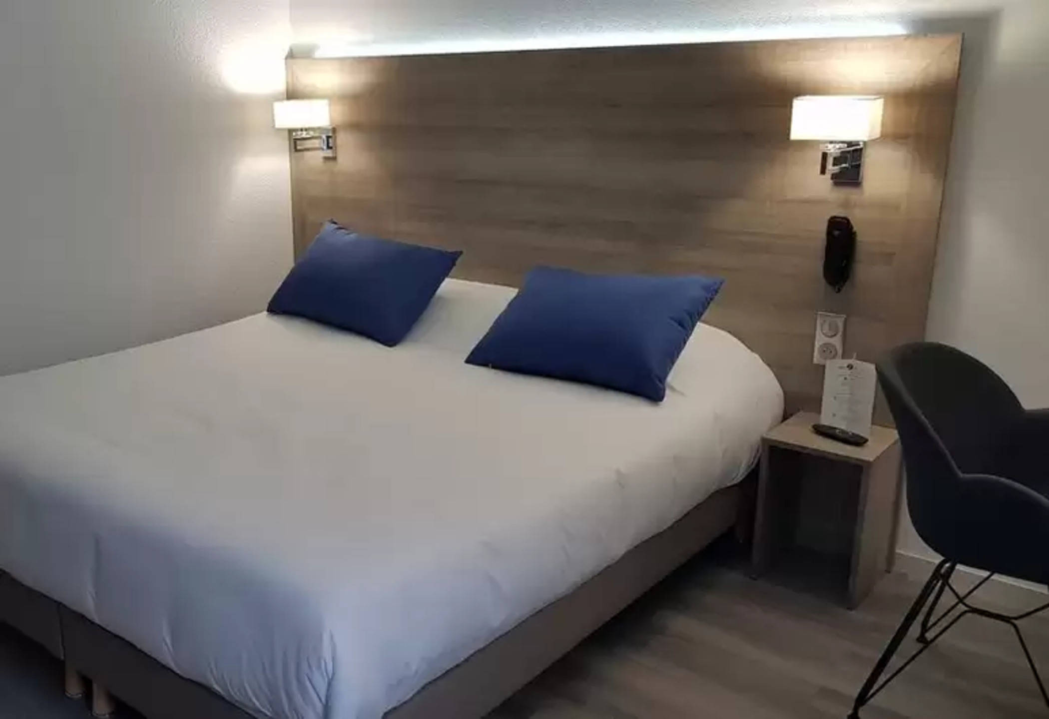 Hotel Le Circuit Le Mans 1