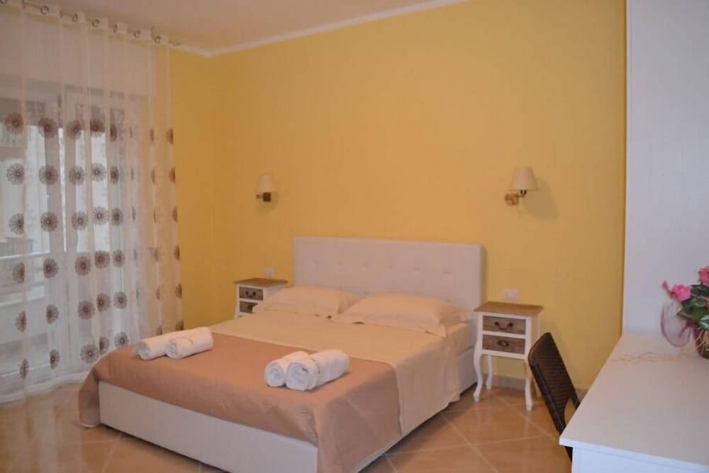 B&B 100 Metri Dal Mare 1
