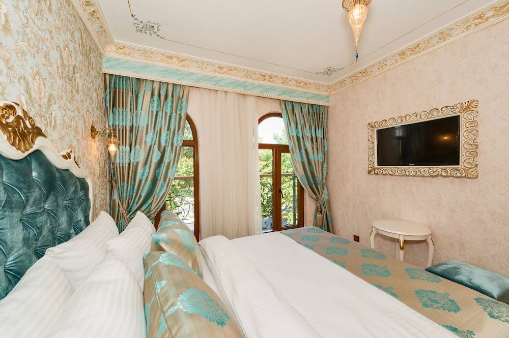 Hotel 1453 1