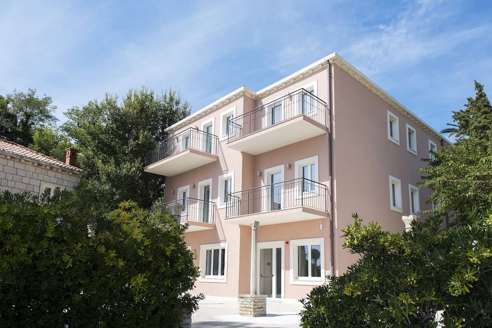 Maistra Select Srebreno Villas 1