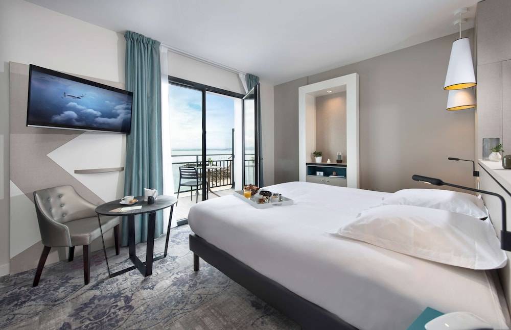 Hôtel la Baie Valdys Resort & SPA 1