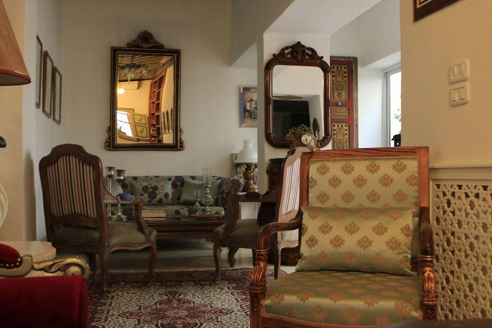 El Patio Courtyard House 2