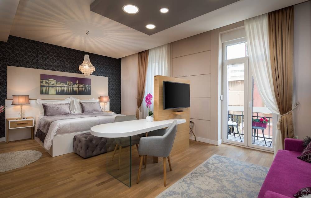 Vip Rooms 1