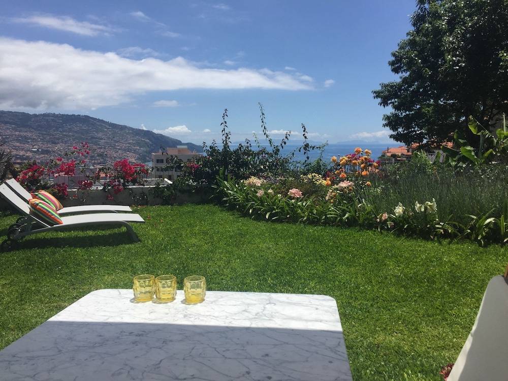 Belvedere Boutique - Adults only 1