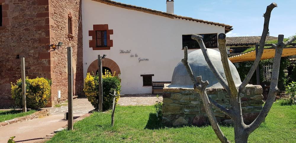 Hostal La Guineu 1
