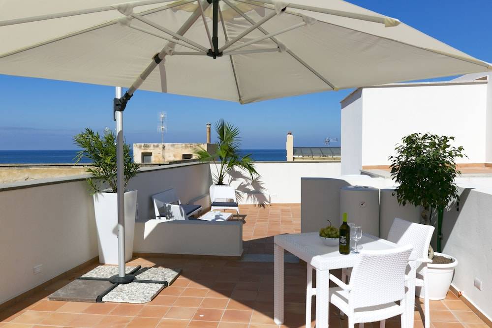 ZIBIBBO SUITES & ROOMS - Aparthotel in Centro Storico a Trapani 1