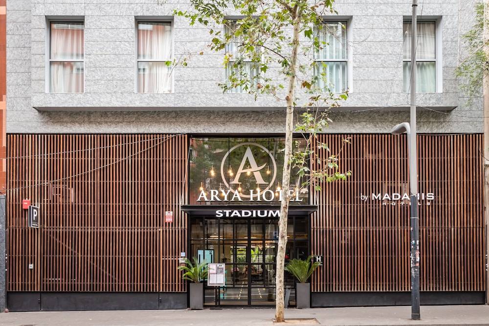 Arya Stadium Hotel 1