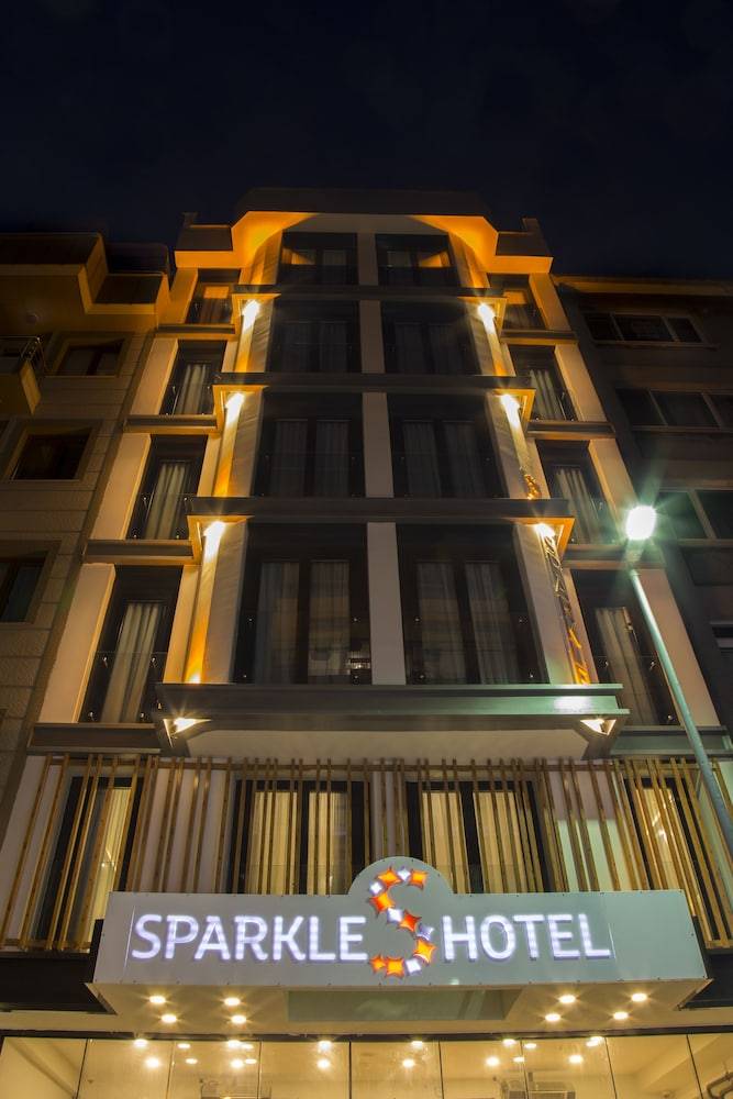 Sparkle Hotel 1