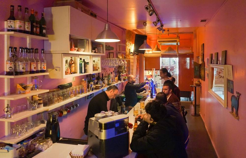 Chilloutlya Hostel&Bar 1