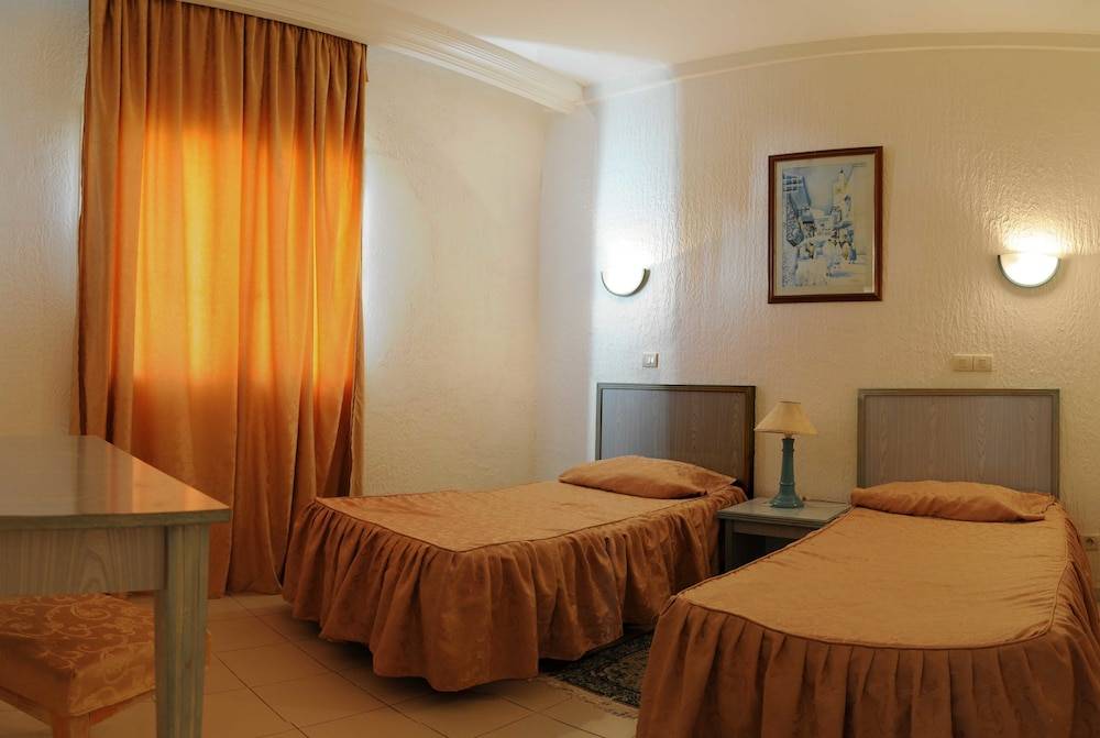 corail royal hotel 2