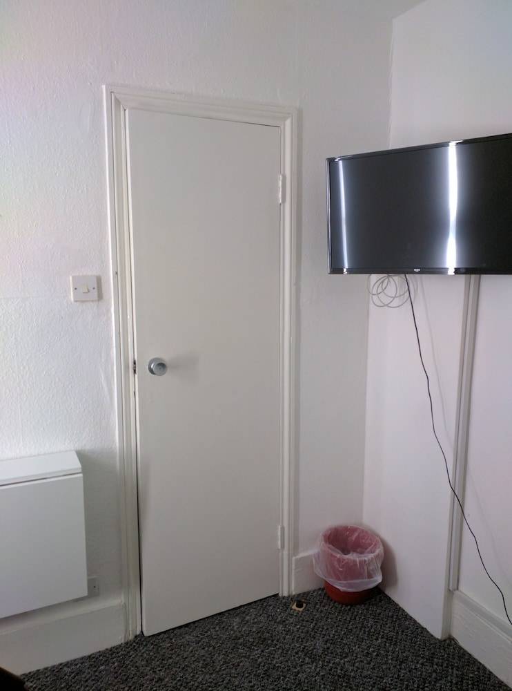ABC Bed and Breakfast 2