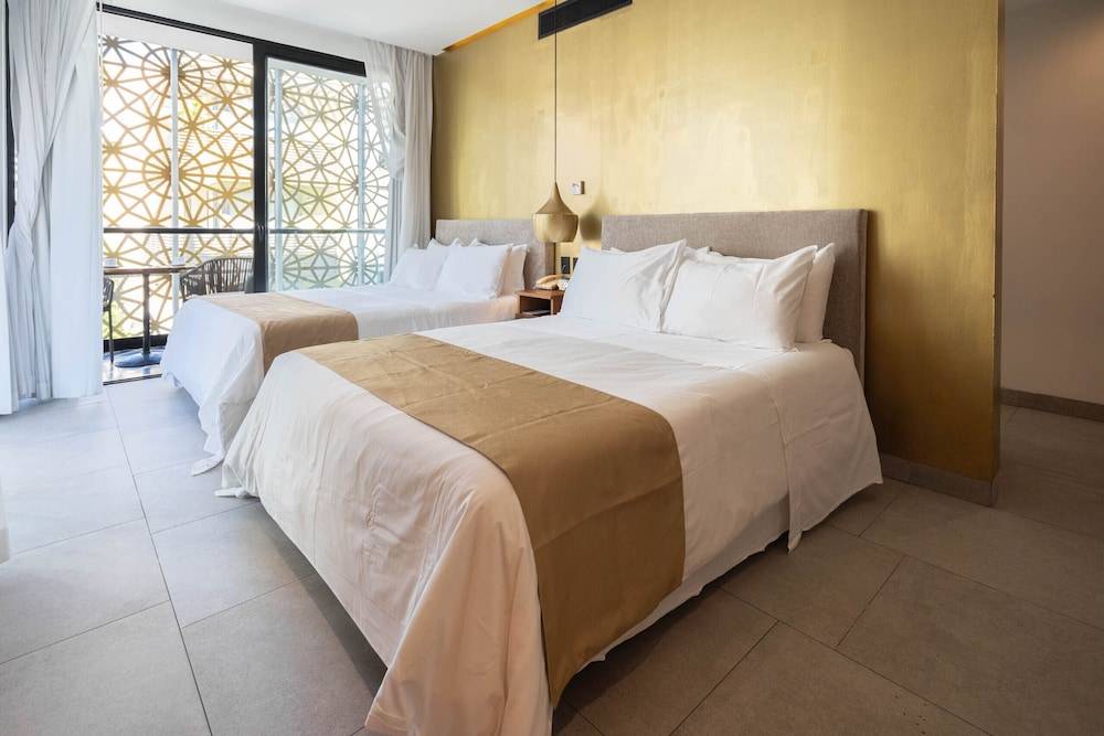 IT Boutique Hotel & Restaurant 1