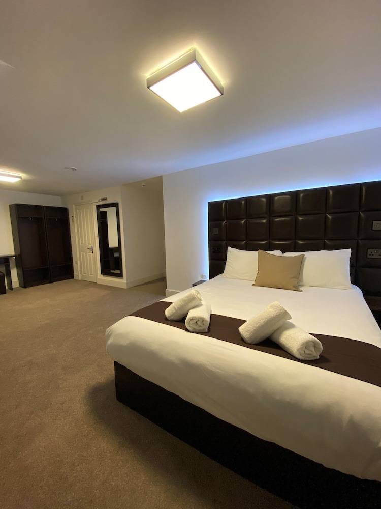 The Charles Hotel 1