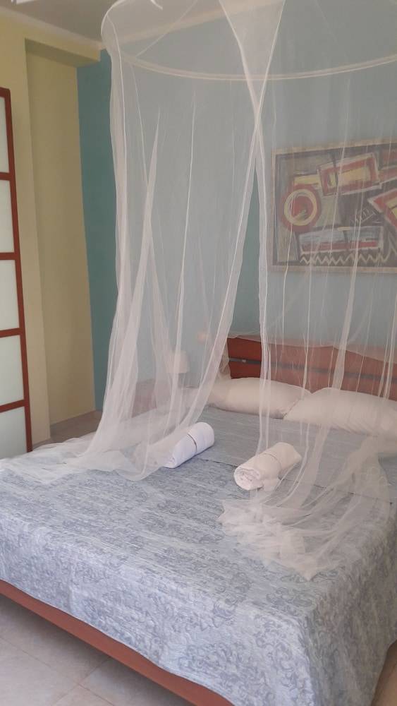 Ethos Rooms 2