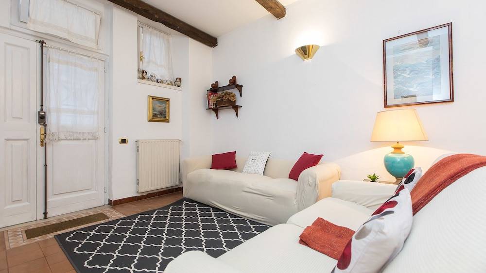 Rental in Rome Panieri Terrace 2
