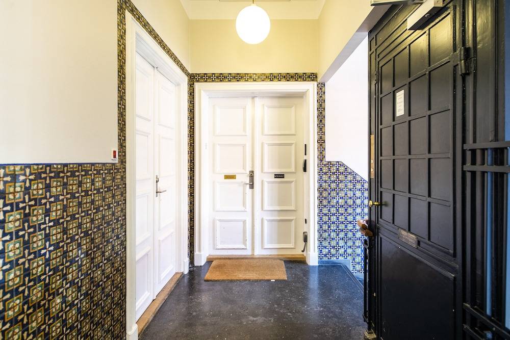 Kings Garden Penthouse - 4BR & 2Bath - by Daniel&Jacob's 1