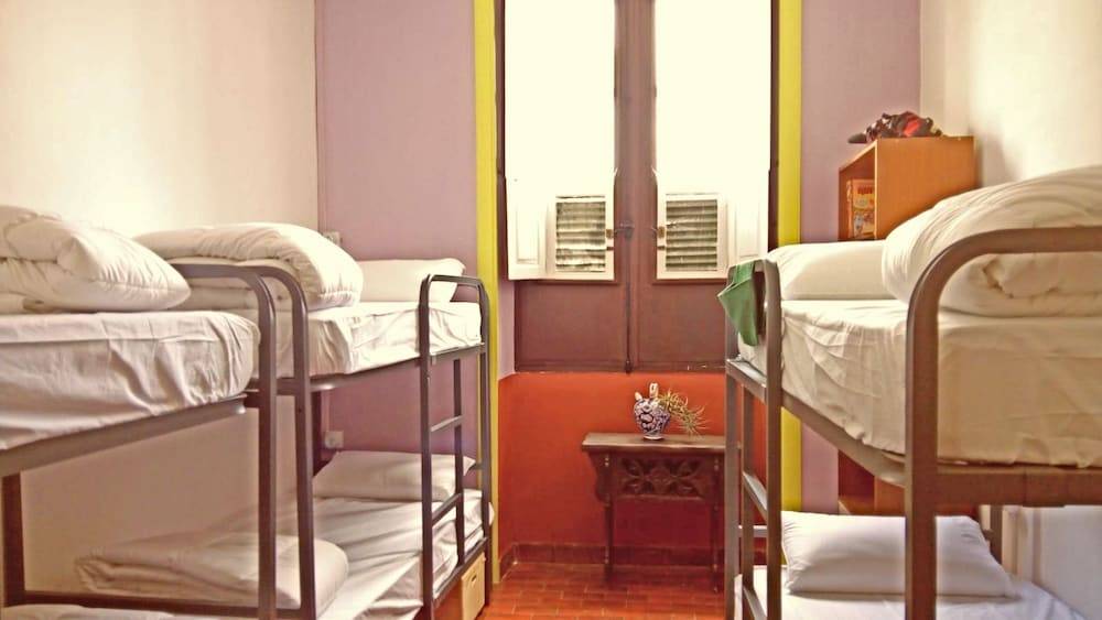 Patio Hostel 2