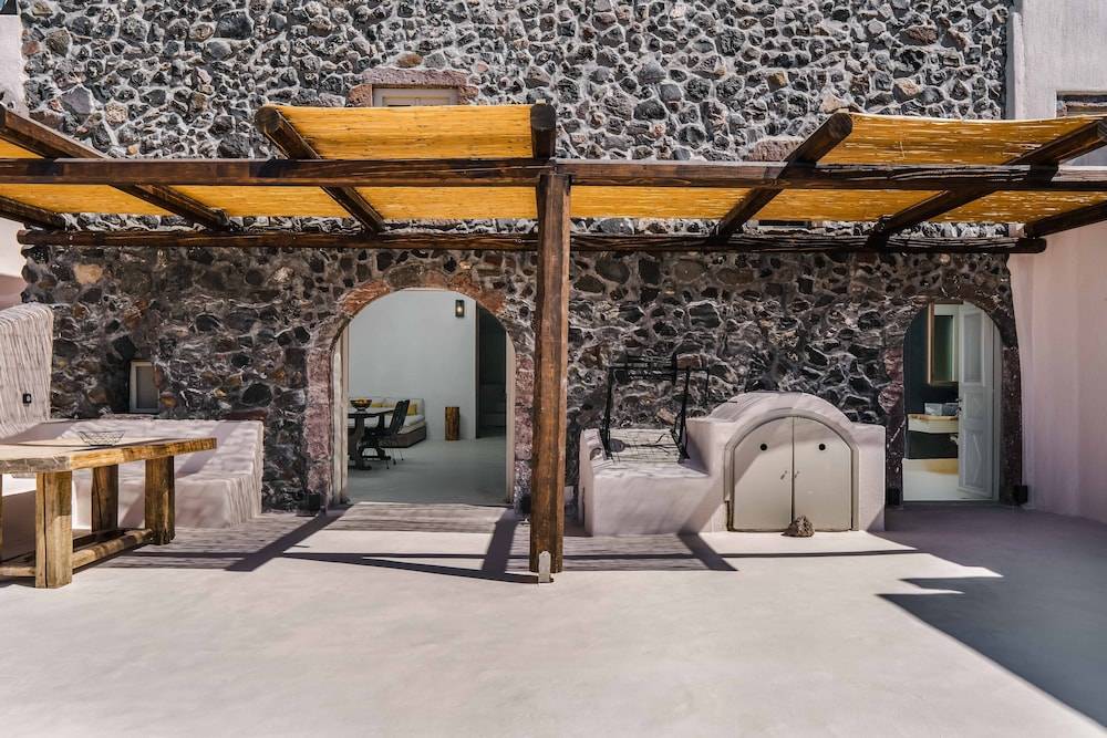 Phaos 1870, A restored Winery 2