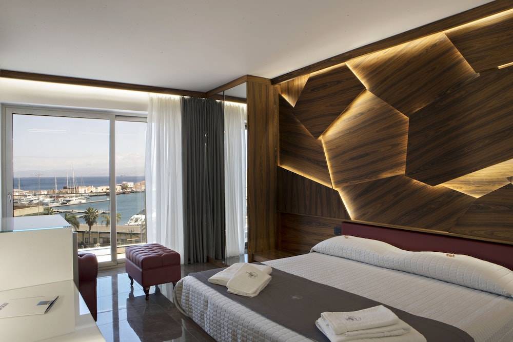 Upper - Boutique Hotel 1