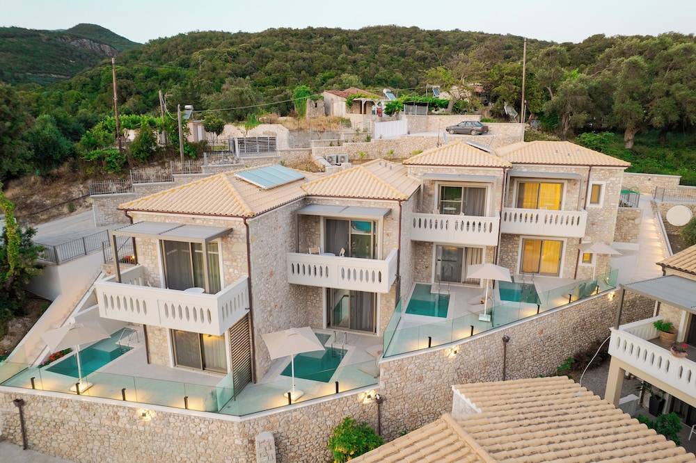 Anemolia Parga Suites 1