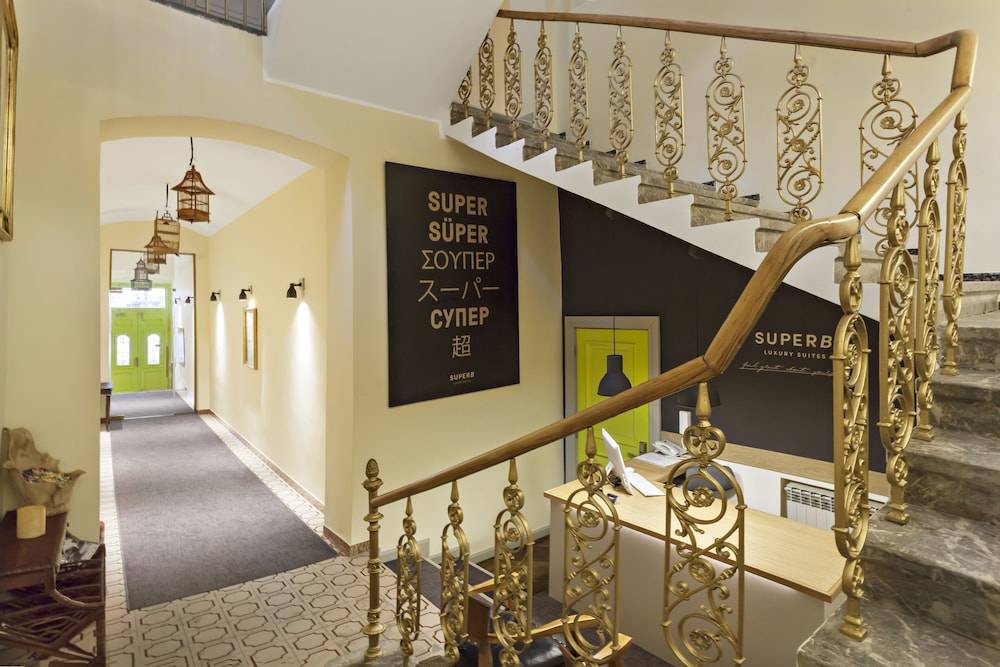 SuperB Luxury Suites 1