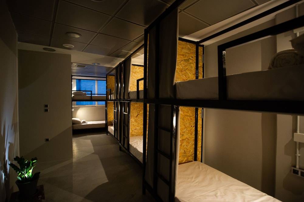 Bedway Athens Hostel 1