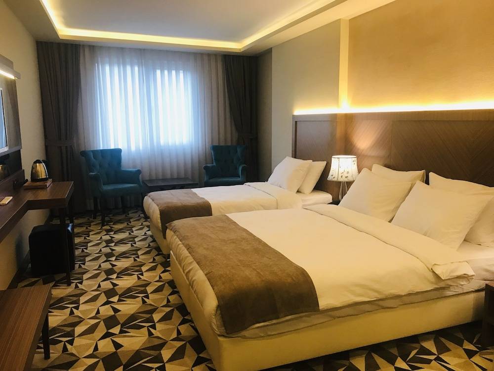 Atro Hotel 2