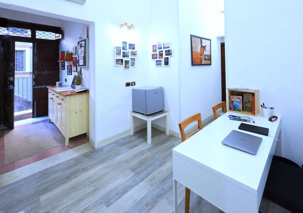 Cataneasy Rooms 2