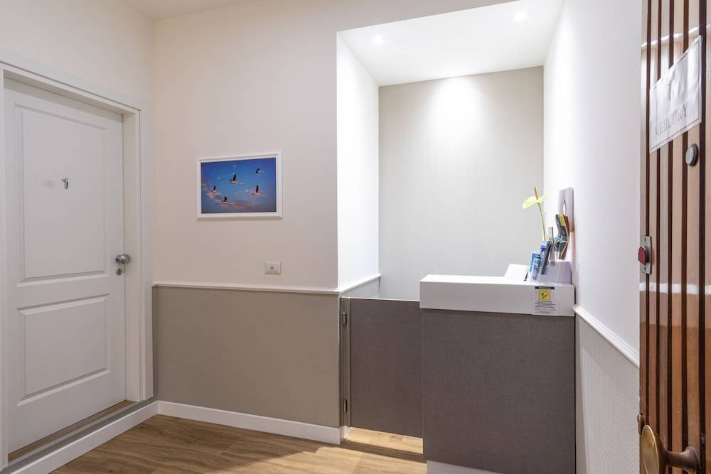 Mercury Rooms 2