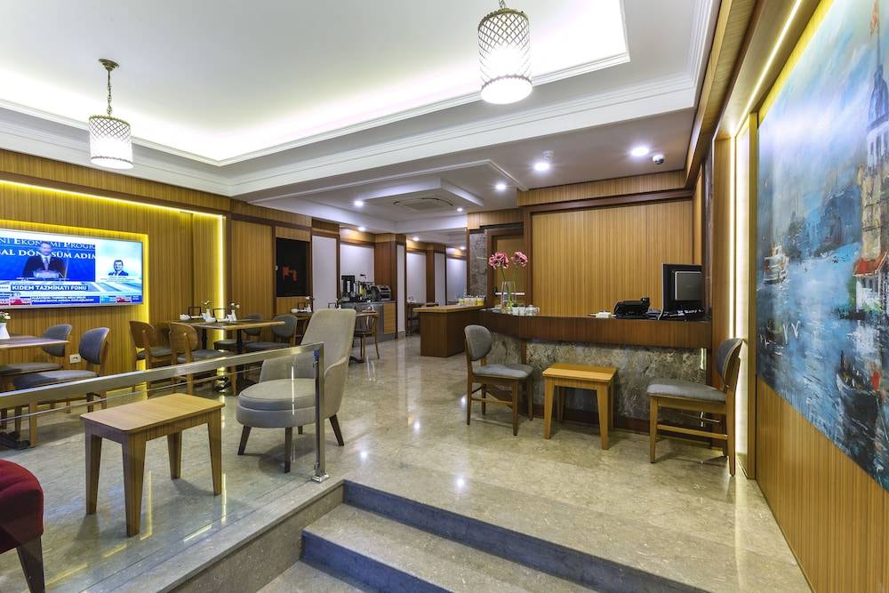 Obelisk Hotel & Suites 2