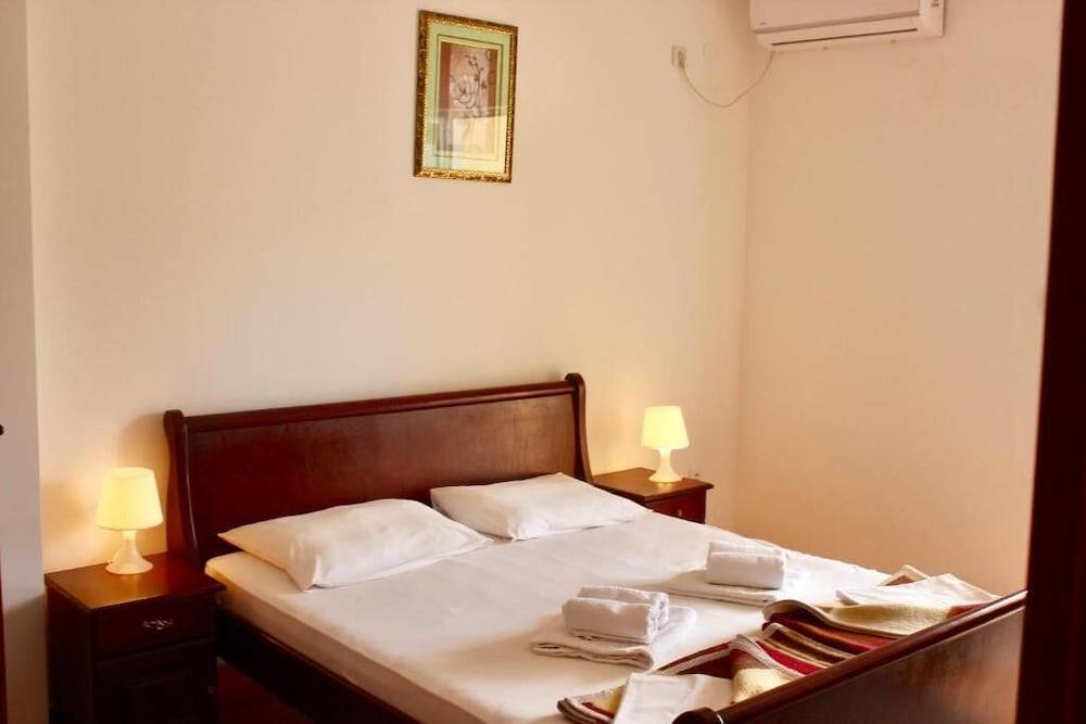 Nir Apartments Budva 2