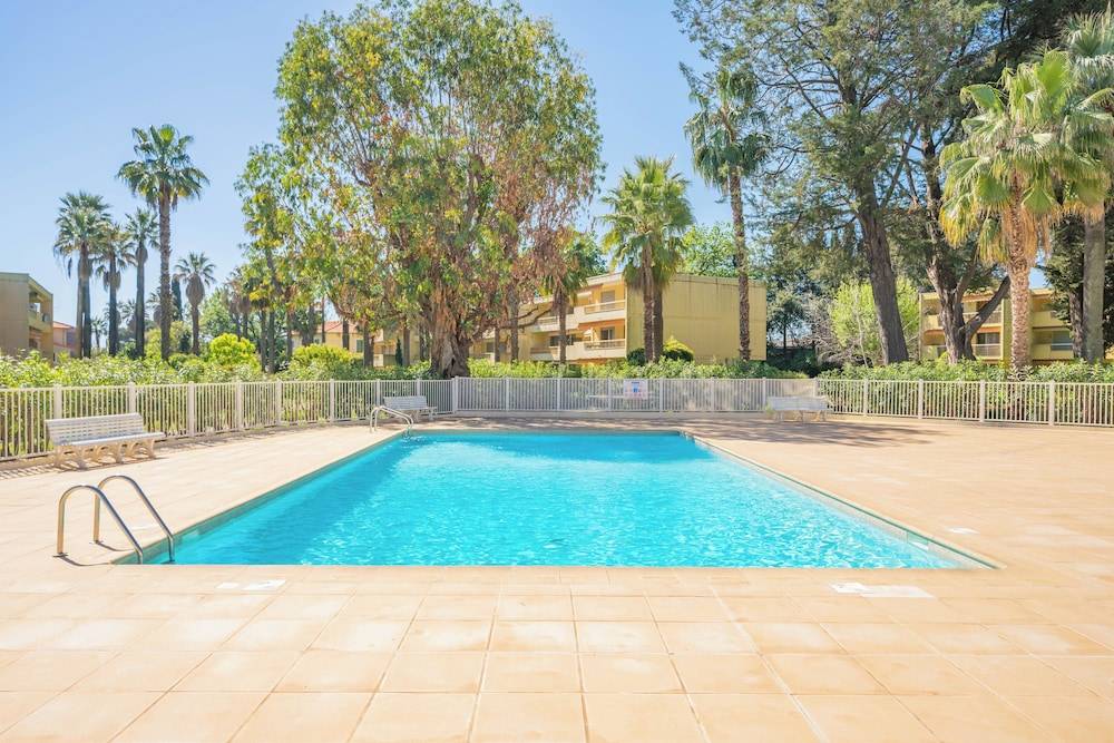 Hello Côte d'Azur - Spacious apartments at a 5 min walk from the beach 1