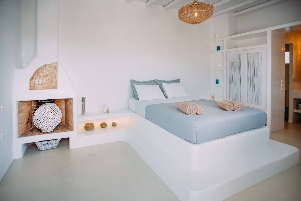 Mykonos Supreme Comfort Suites & Villas 2