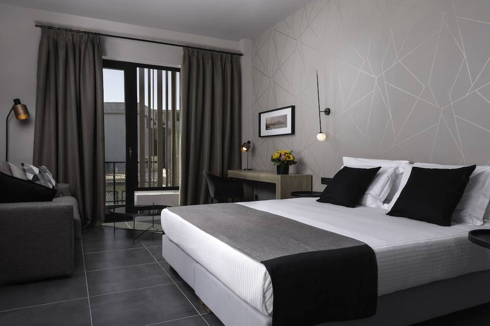 Azur Suites 1