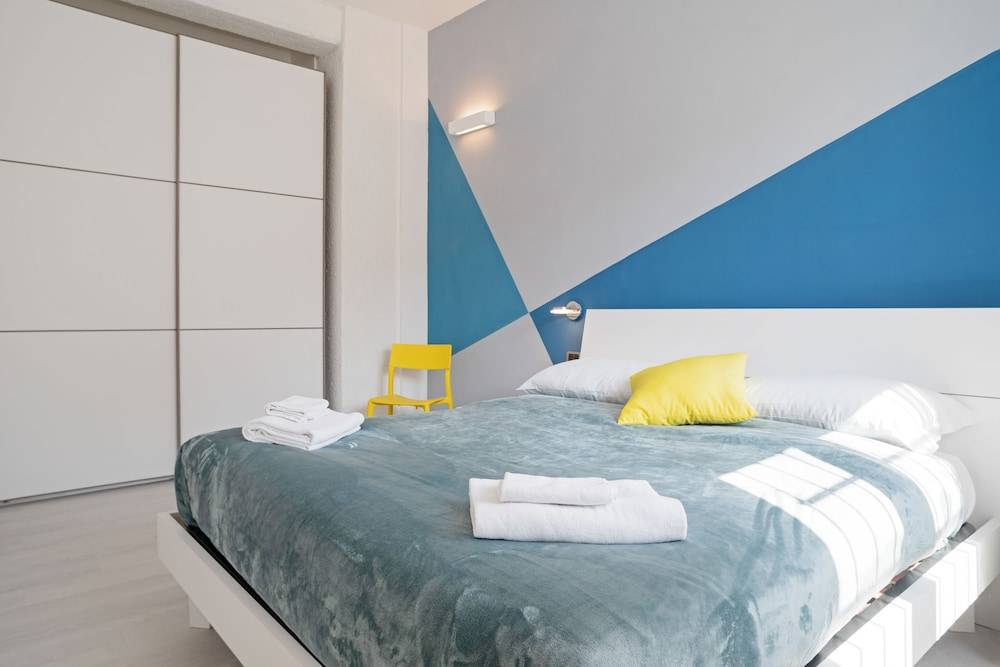 GuestHost - University of Bologna & Porta San Donato Apartment 2