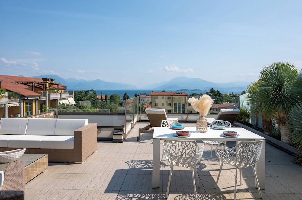 Desenzano Uptown Suites by Wonderful Italy 1